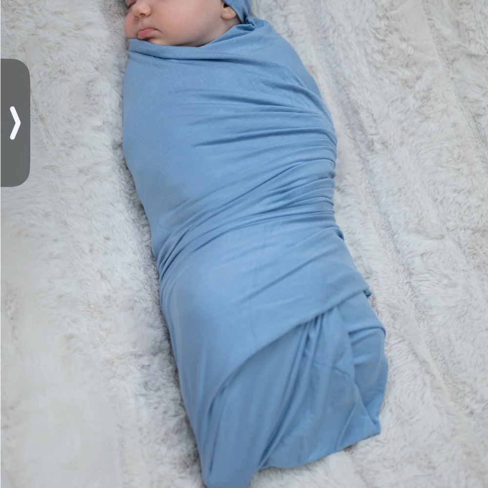 Women's Light Blue Robe - Picture 2 of 3